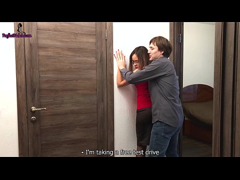 ❤️ Sexy Realtor sensually jerks his pussy and fucks while selling his apartment - Krempai جنس